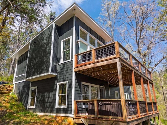 124 Nichols Branch Ln, Clayton, GA 30525 - rear view of house featuring a deck
