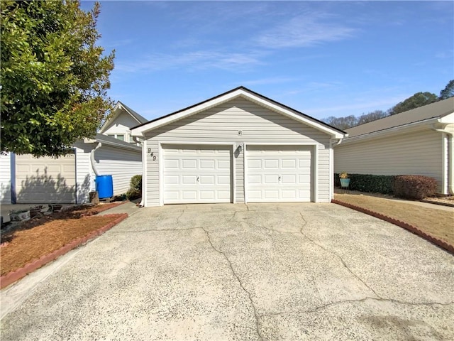 view of detached garage