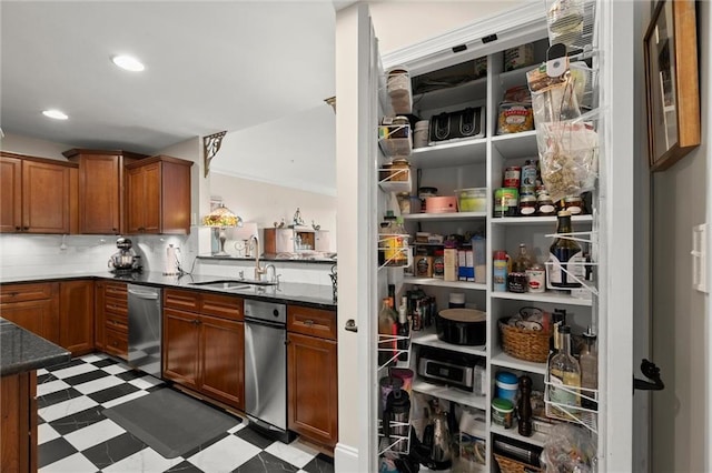 3330 Overland Dr, Roswell, GA 30075 - pantry with a sink