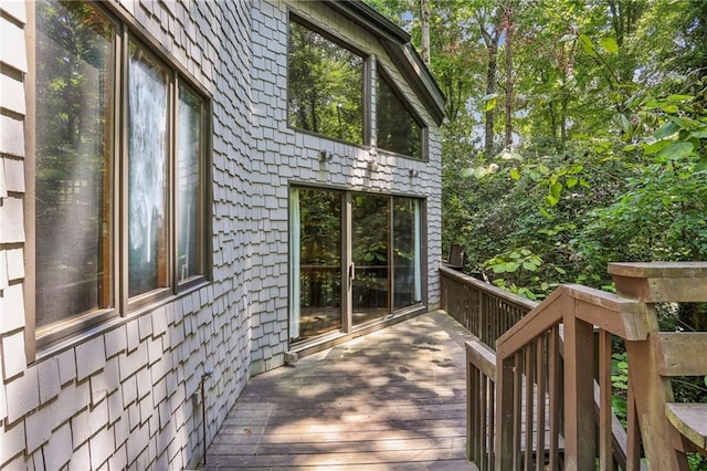 562 Pine Valley Rd SE, Marietta, GA 30067 - view of wooden deck