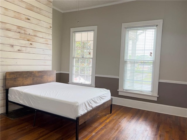 632 Monroe St, Macon, GA 31201 - bedroom with hardwood / wood-style floors, ornamental molding, and baseboards