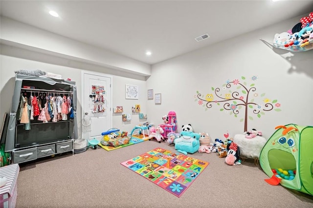 game room featuring carpet floors