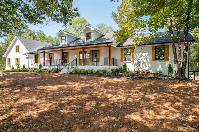 view of front of house with a porch