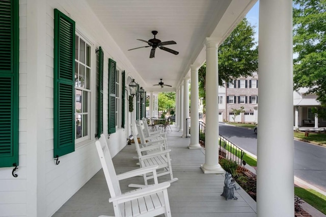 view of patio with ceiling fan and covered porch