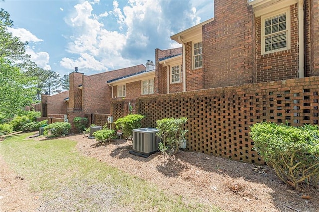 4101 Dunwoody Club Dr Unit 49, Atlanta, GA 30350 - view of yard with central AC unit