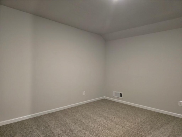 empty room featuring carpet floors