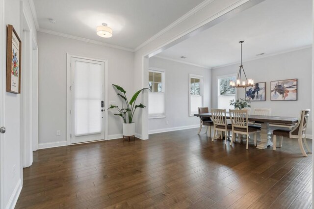 property entrance with covered porch