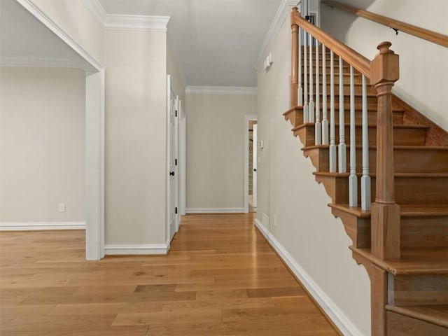 4515 N Slope Cir, Marietta, GA 30066 - interior space with crown molding, wood finished floors, and baseboards