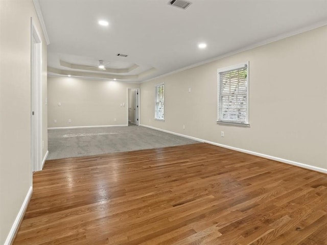 4515 N Slope Cir, Marietta, GA 30066 - unfurnished room featuring recessed lighting, ceiling fan, crown molding, visible vents, and wood finished floors
