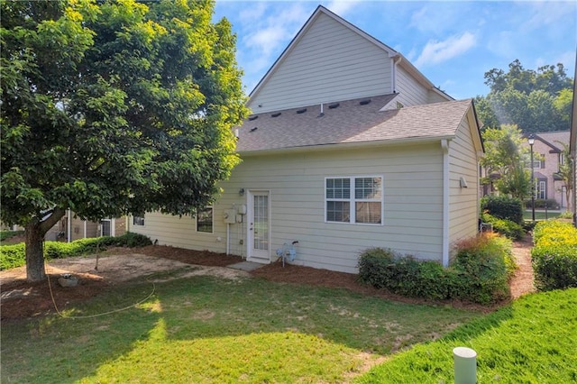 2677 Sardis Chase Ct, Buford, GA 30519 - rear view of property featuring a yard and a shingled roof