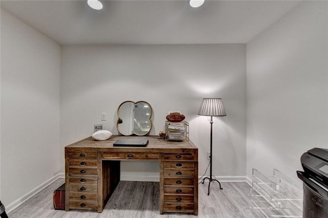5475 Trowbridge Dr, Dunwoody, GA 30338 - home office featuring baseboards and light wood finished floors