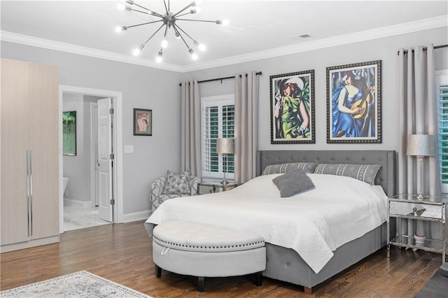 bedroom featuring wood finished floors, baseboards, visible vents, an inviting chandelier, and ornamental molding