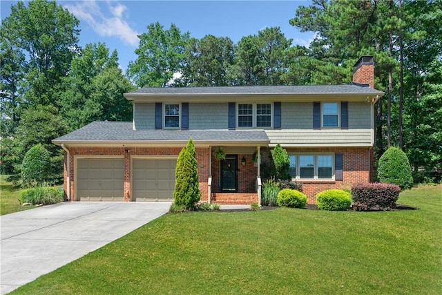 view of front of home featuring a front yard