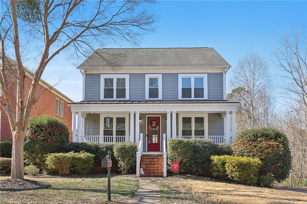 view of front of home with covered porch