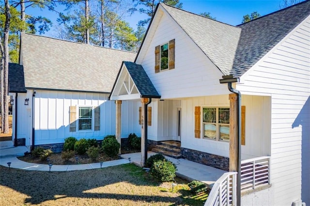 view of front of home with a porch