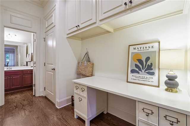 715 Saybeck Way, Milton, GA 30004 - mudroom with dark wood finished floors