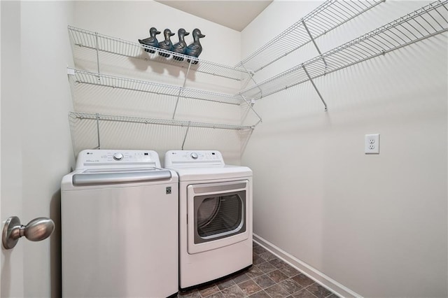 715 Saybeck Way, Milton, GA 30004 - washroom featuring independent washer and dryer and baseboards