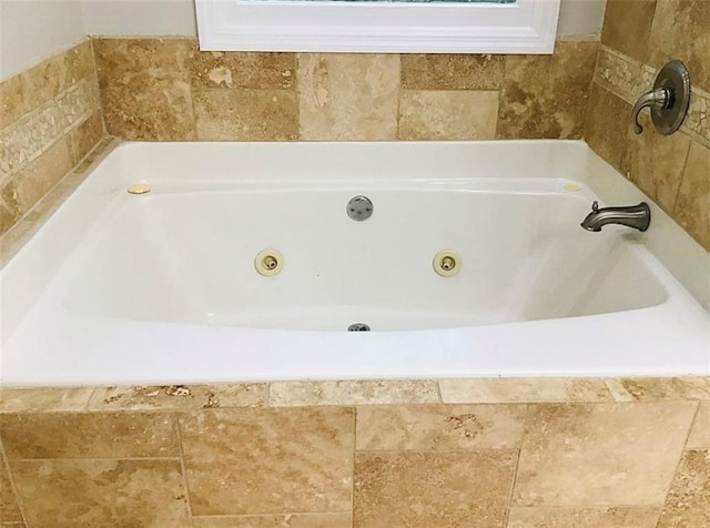 3535 Cameron Cir, Gainesville, GA 30506 - full bathroom with a tub with jets