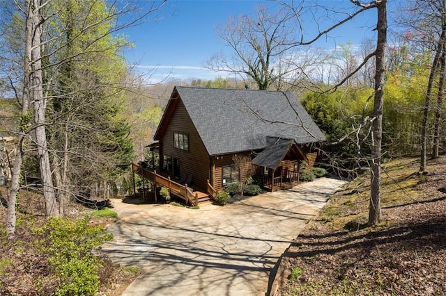 view of side of property