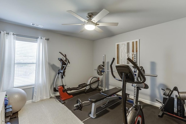 exercise room featuring ceiling fan