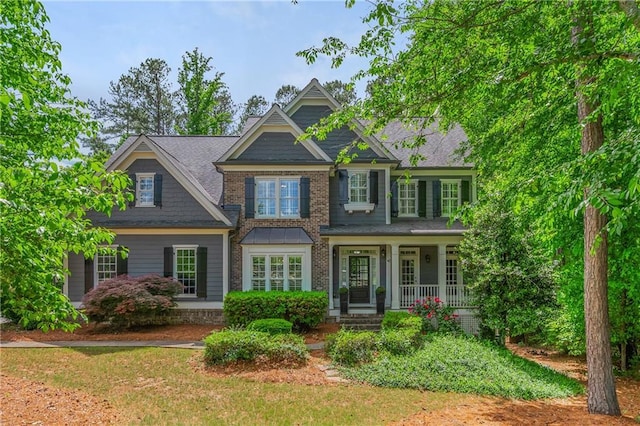view of front of property featuring a porch