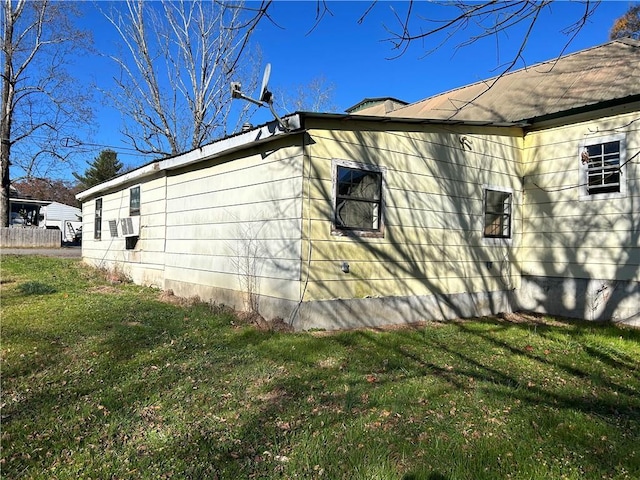 405 Magnolia St, La Fayette, GA 30728 - view of side of home featuring a yard and cooling unit