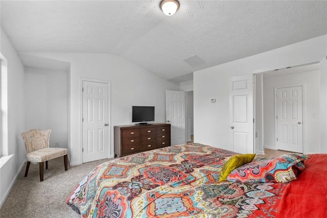 2826 Snapfinger Mnr, Decatur, GA 30035 - bedroom featuring carpet flooring, baseboards, lofted ceiling, visible vents, and a closet