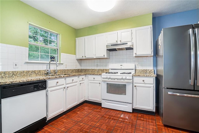 5292 Windfield Glen Ct NW, Lilburn, GA 30047