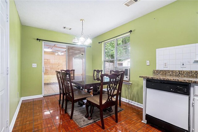5292 Windfield Glen Ct NW, Lilburn, GA 30047