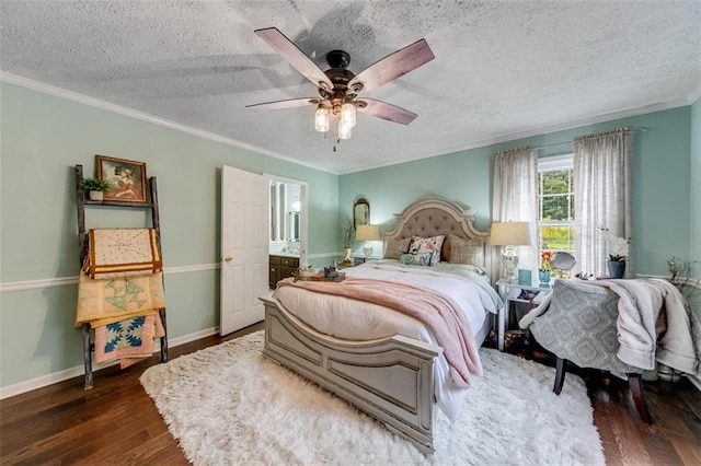 bedroom featuring a textured ceiling, ceiling fan, dark hardwood / wood-style floors, and crown molding