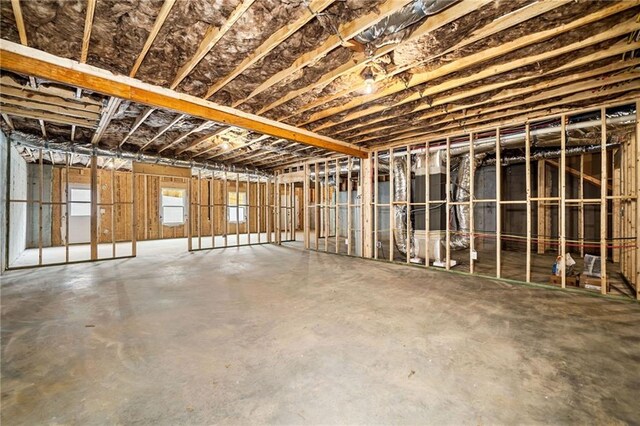 107 Bob White Dr, Calhoun, GA 30701