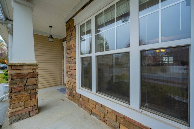 exterior space featuring a porch