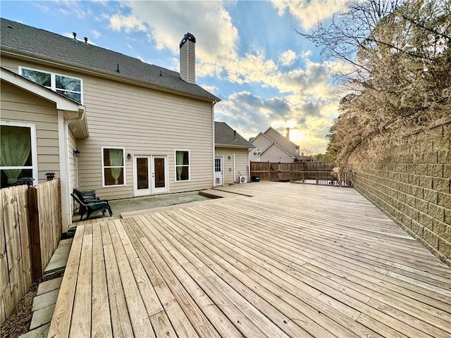 deck with fence