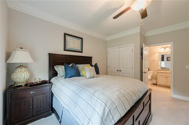 5515 Cheatam Ave, Cumming, GA 30040 - bedroom featuring ornamental molding, a closet, light carpet, connected bathroom, and a ceiling fan