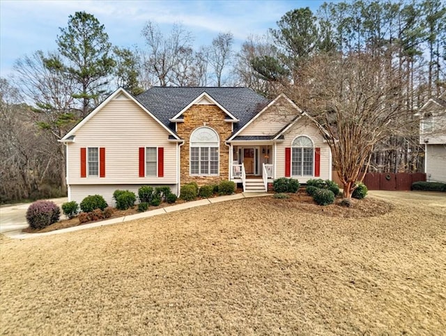 view of front of property