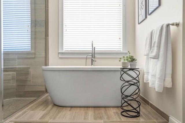 bathroom featuring a bathing tub