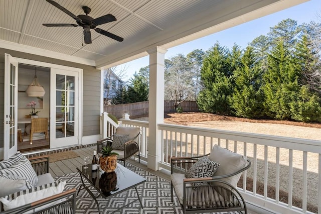 deck with ceiling fan