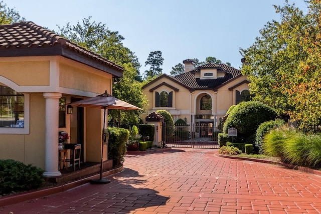 3777 Peachtree Rd NE Unit 1007, Atlanta, GA 30319 - view of patio with a gate and fence