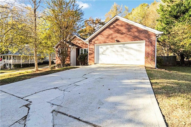 Listing photo 2 for 2400 Emerald Dr, Loganville GA 30052