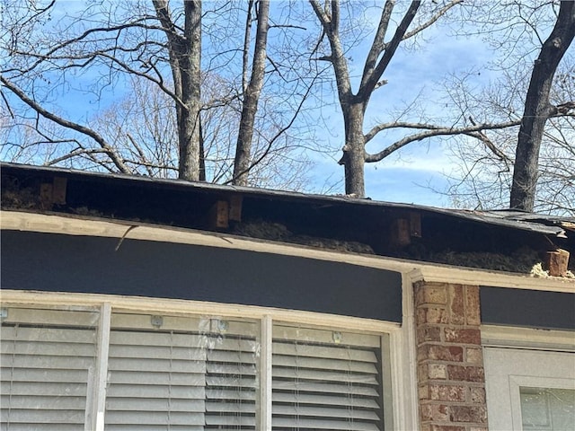 2943 E Howell Dr, Lawrenceville, GA 30044 - exterior details with stone siding