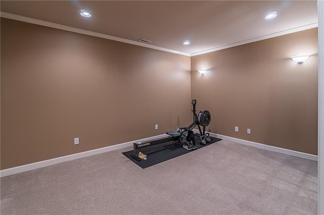 workout room with recessed lighting, baseboards, carpet, and crown molding