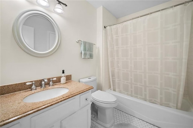 1438 Heritage Glen Dr, Marietta, GA 30068 - bathroom featuring vanity, shower / bath combo, and tile patterned floors