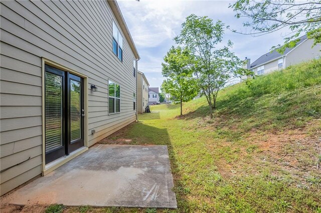 1003 Eldon Ln, Fairburn, GA 30213 - view of yard featuring a patio