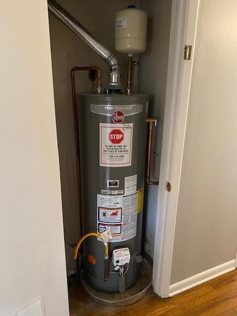 1177 Baker Ln, Marietta, GA 30062 - utility room with water heater
