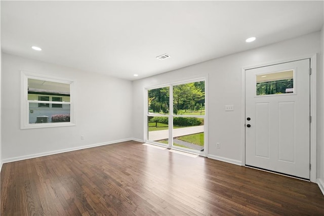2340 Cresta Dr, Decatur, GA 30032 - foyer featuring wood finished floors, baseboards, and recessed lighting