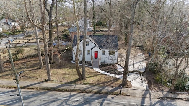 view of front of home with roof with shingles