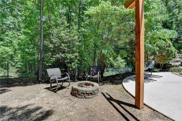 7920 Tintern Trce, Duluth, GA 30097 - view of patio with a fire pit
