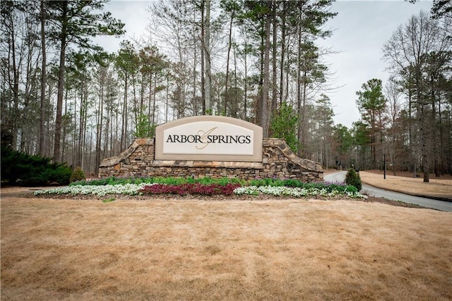 view of community / neighborhood sign