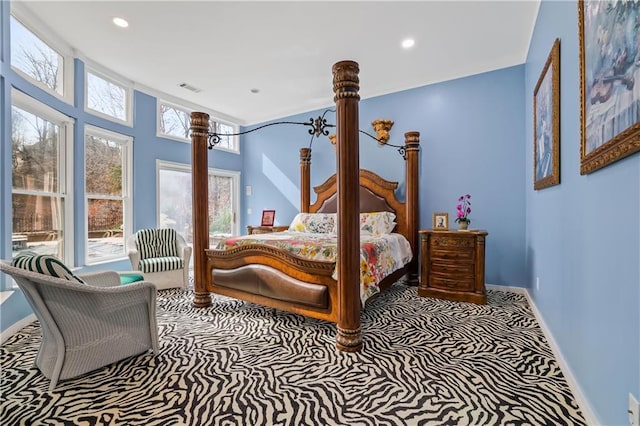 bedroom featuring carpet flooring