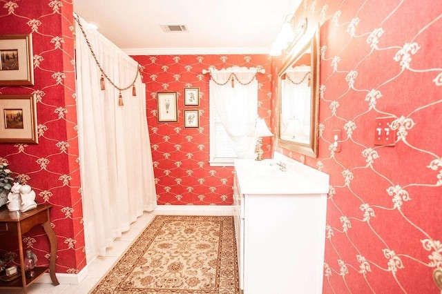 1145 Thurston Snow Rd, Good Hope, GA 30641 - full bath with vanity and crown molding